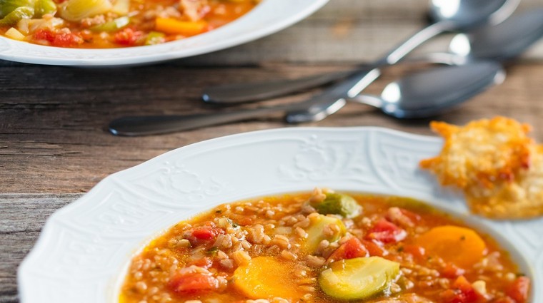 Italská kapustičková polévka s dvouzrnkou