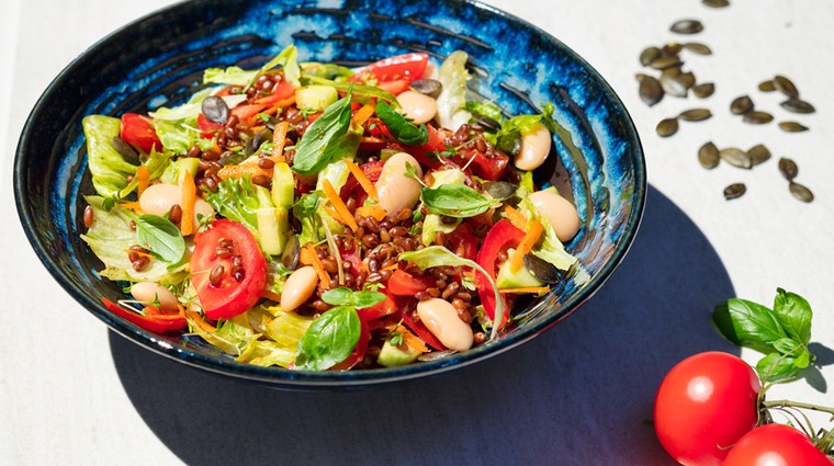 Salát z červené pšenice 