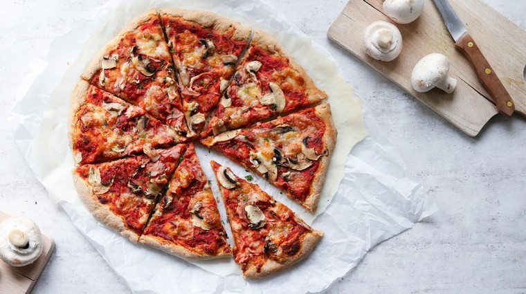 Pizza s ječnou moukou