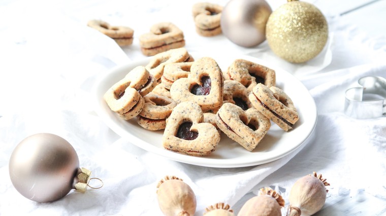 Špaldové linecké s mákem a povidly